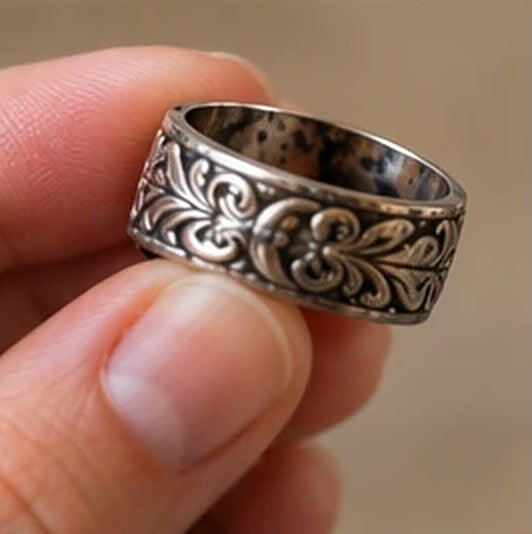 Anillo oscurecido