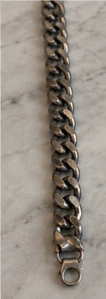 Pulsera guardada